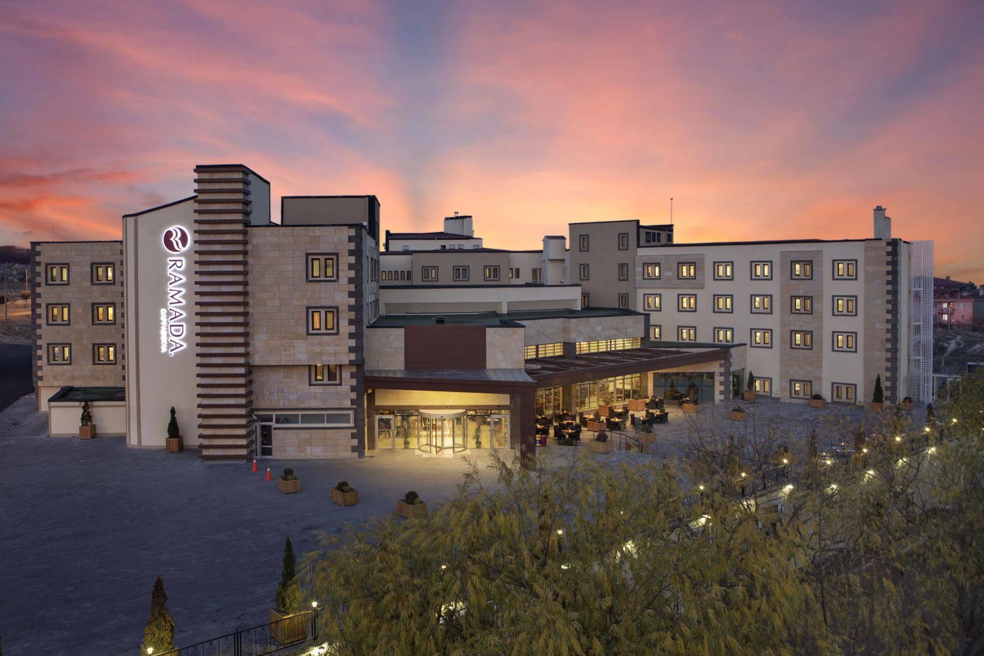 Ramada By Wyndham Cappadocia Ortahisar Exterior foto